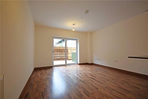 2 bedroom semi-detached house to rent, Flamsteed Close, Cambridge, CB1