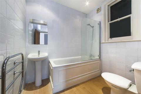 Studio to rent, Charing Cross Road, Covent Garden, London, WC2H