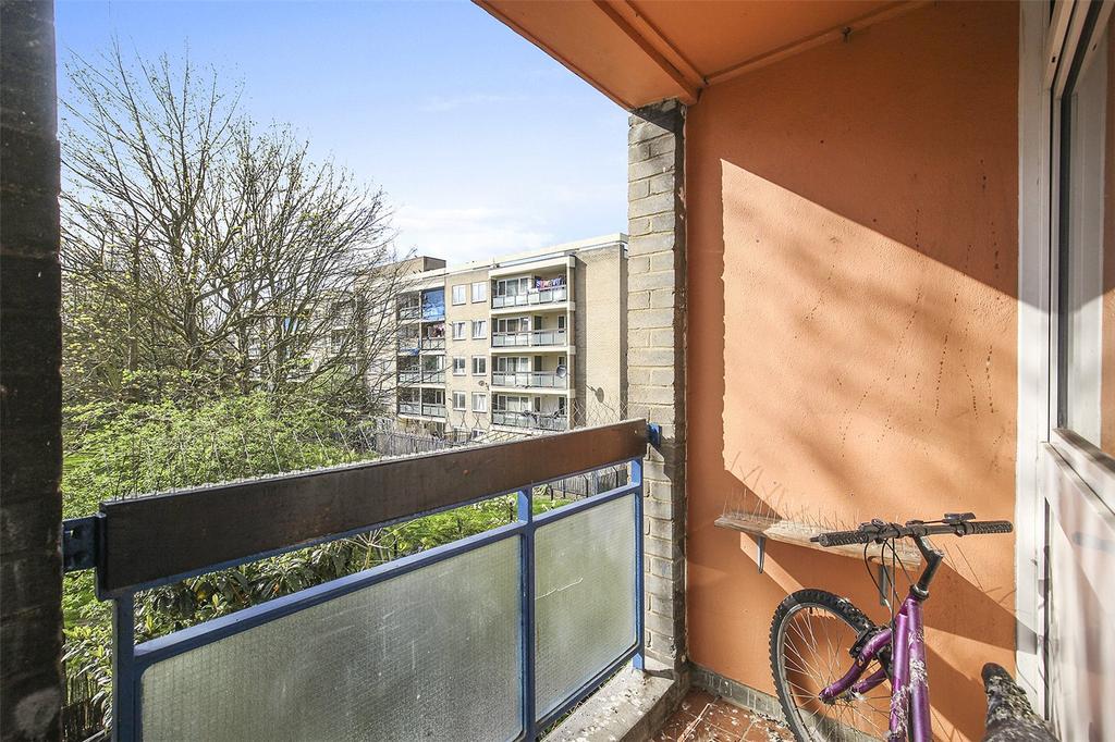 Apartment in London - View 5