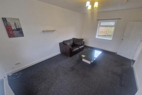 3 bedroom link detached house to rent, Blackthorne Road, Smethwick B67