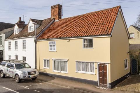 2 bedroom semi-detached house to rent, High Street, Linton, Cambridge