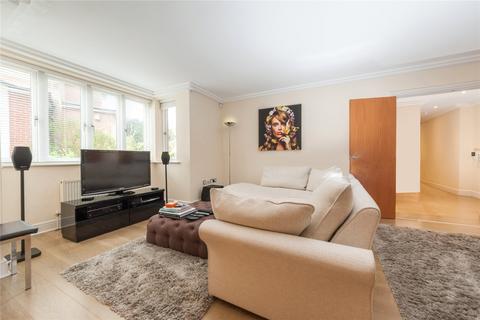 Kidderpore Avenue, London