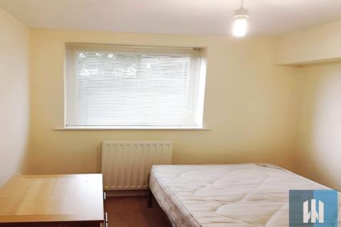 2 bedroom apartment to rent, Halifax Road, Lindley, Huddersfield, HD3