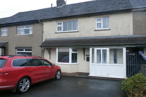 3 bedroom terraced house to rent, Alport Avenue, Buxton SK17