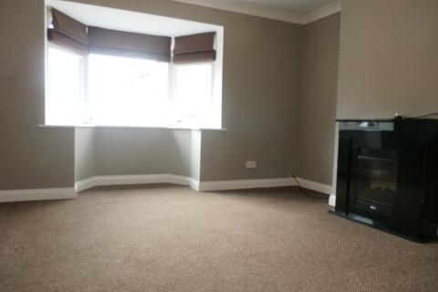 3 bedroom terraced house to rent, Alport Avenue, Buxton SK17