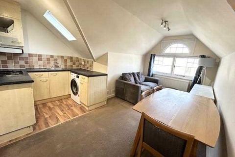 1 bedroom apartment to rent, Beaconsfield Villas, Brighton