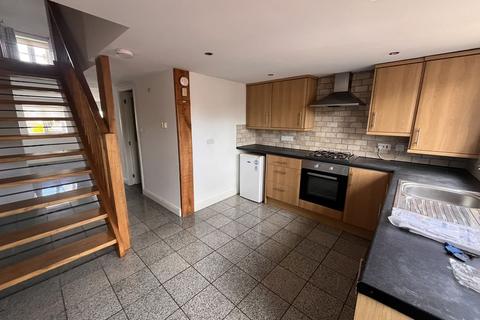 1 bedroom terraced house to rent, Top Street, Whittington