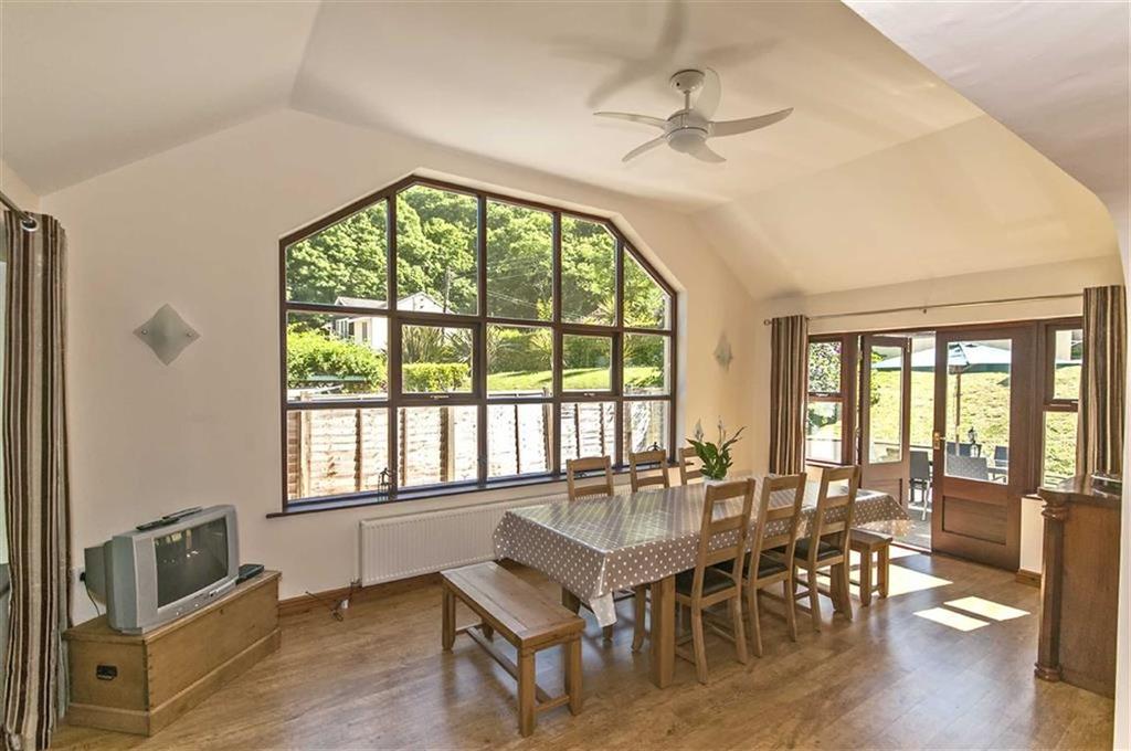 DanyCoed, The Glen, Saundersfoot, Pembrokeshire, SA69 4 bed house £