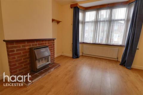 3 bedroom semi-detached house to rent, Norwood Road, Off Evington Road