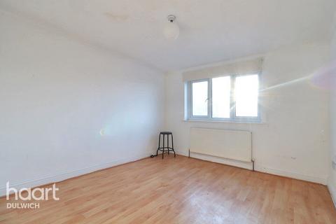 3 bedroom flat to rent, Forest Hill Road, London