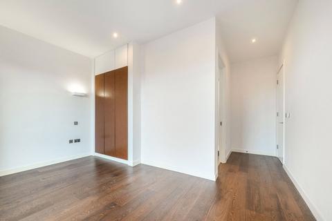 3 bedroom flat to rent, Haven Way, London