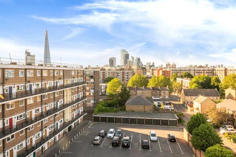 3 bedroom flat to rent, Haven Way, London