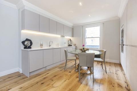 3 bedroom maisonette to rent, Essex Road, Islington, N1