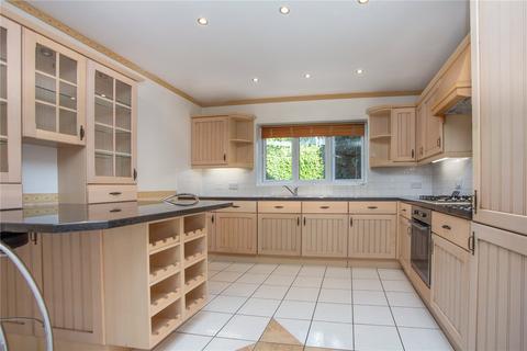 5 bedroom detached house to rent, Coburn Gardens, Cheltenham, Gloucestershire, GL51