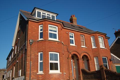 1 bedroom flat to rent, 20 Ashenground Road