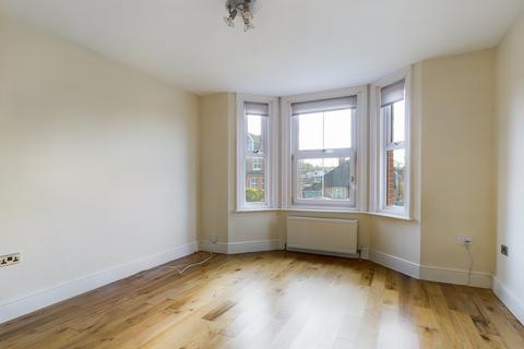 1 bedroom flat to rent, 20 Ashenground Road