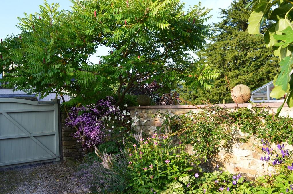 Yew Three Properties For Sale Yew Three Properties For Sale