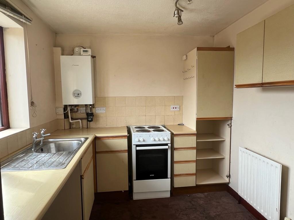 17 thorndike kitchen pic (new)