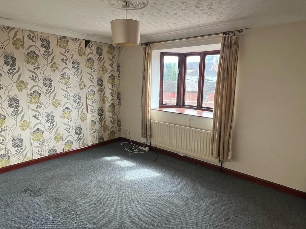 17 thorndike lounge pic