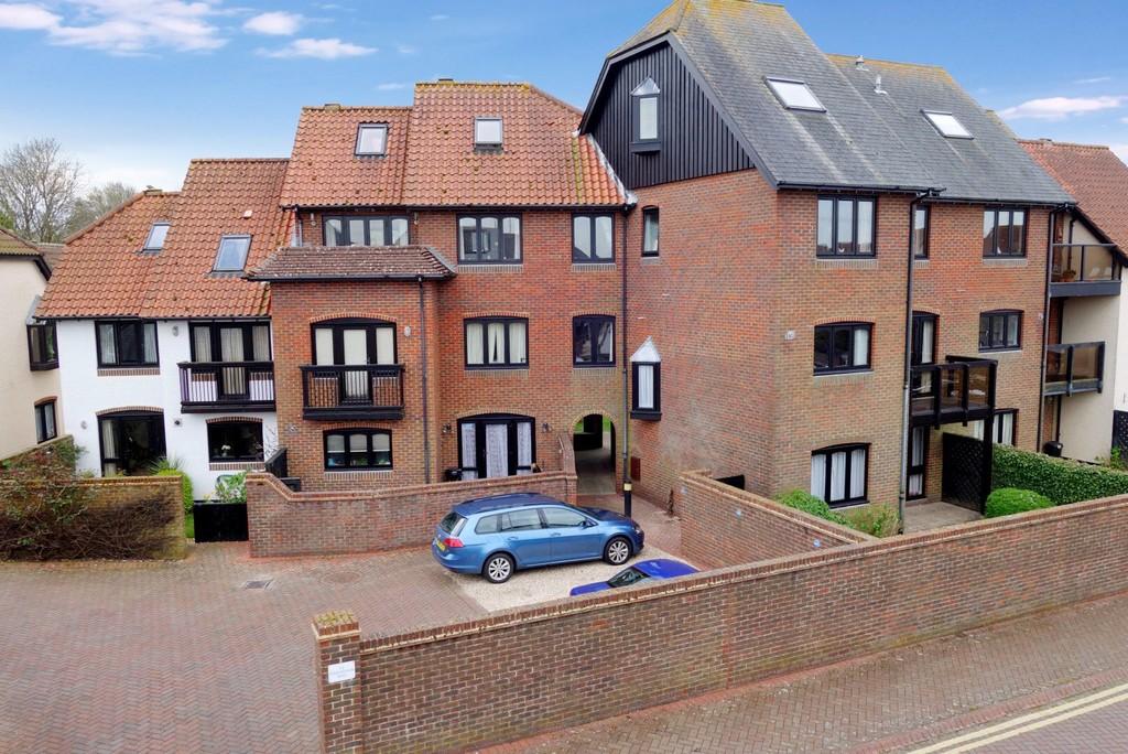 Hythe Marina Village, Southampton 2 bed penthouse £399,950