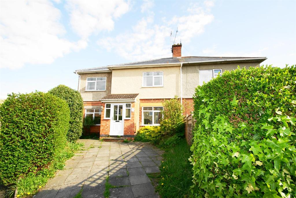 Bury Road, Leamington Spa 5 bed semidetached house £250,000