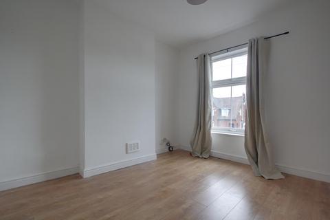 1 bedroom flat to rent, Cinder Bank, Dudley