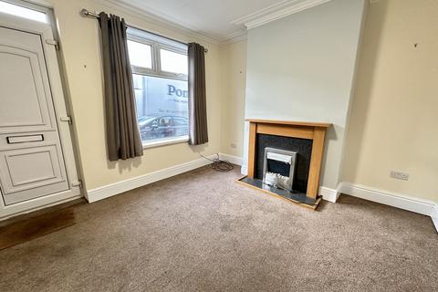 2 bedroom terraced house to rent, 165 Woodseats Road Woodseats Sheffield S8 0PL