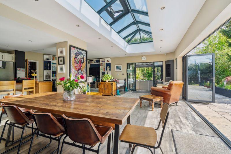 Kensworth, Bedfordshire 5 bed detached house for sale £1,149,000