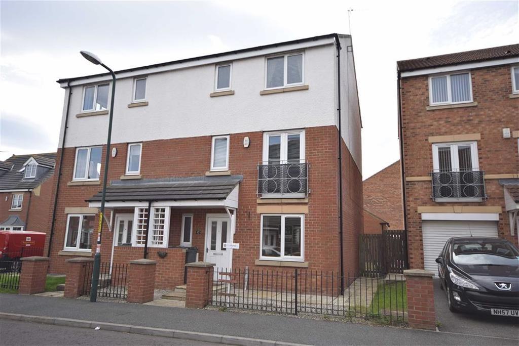 Strathmore Gardens, South Shields, South Shields 4 bed semidetached