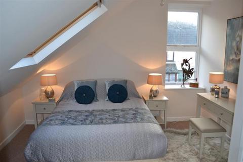 2 bedroom terraced house to rent, Newport Road, Barnstaple, Devon, EX32 9FQ