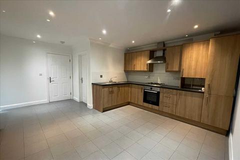 3 bedroom terraced house to rent, Hayling Close, Slough