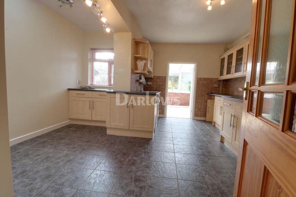 Penrhys Uchaf, Tylorstown 3 bed terraced house £85,000
