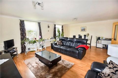 2 bedroom apartment for sale, Stoneleigh Court, Leeds, West Yorkshire