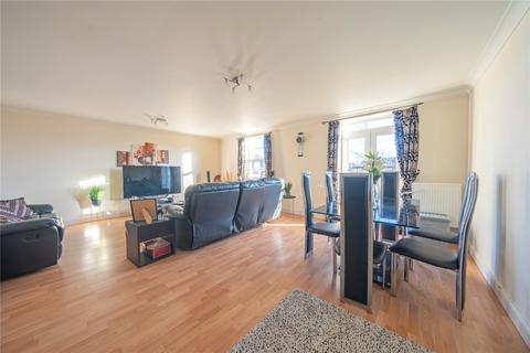 2 bedroom apartment for sale, Stoneleigh Court, Leeds, West Yorkshire