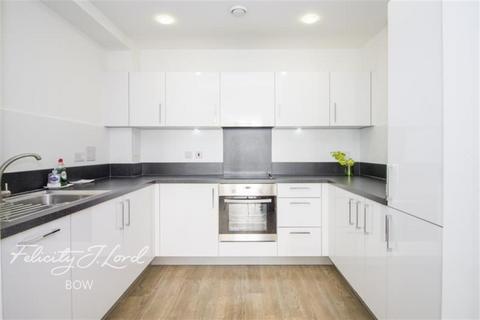 2 bedroom flat to rent, Oxley Square, E3