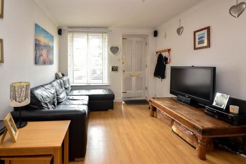 1 bedroom flat to rent - Alexandra Court, Windsor
