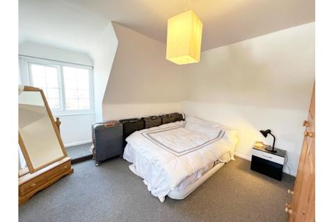 1 bedroom penthouse to rent - Chalkwell Avenue, Westcliff on Sea