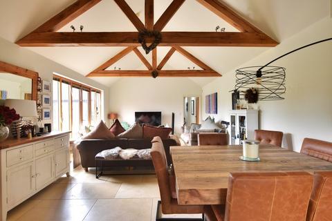 5 bedroom barn conversion to rent, Canfield Road, Takeley