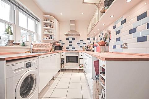 3 bedroom terraced house to rent, Oak Tree Avenue, Cambridge, CB4