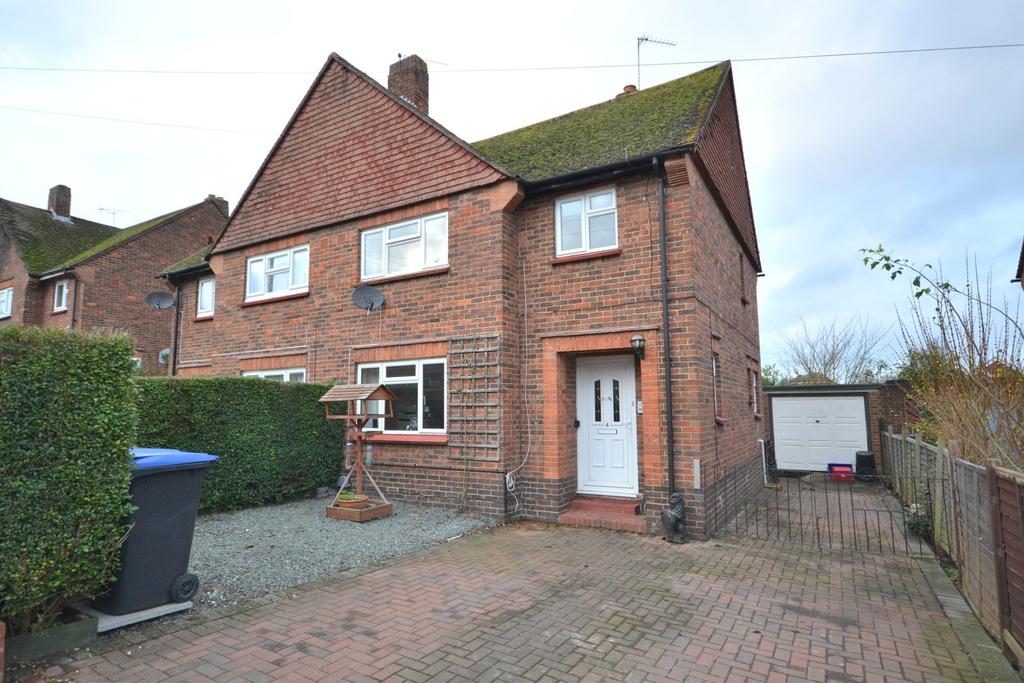 Knaphill 3 bed semidetached house £350,000