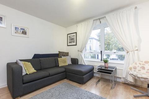 2 bedroom apartment to rent, Thornhill Road, Barnsbury, N1