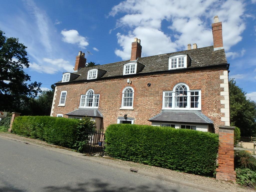 Weston Hills, Near Spalding 8 bed detached house £565,000