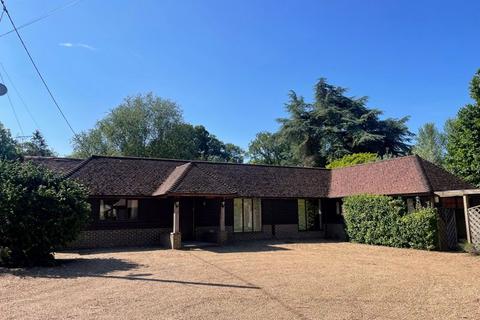 6 bedroom detached house to rent, Lower Beeding