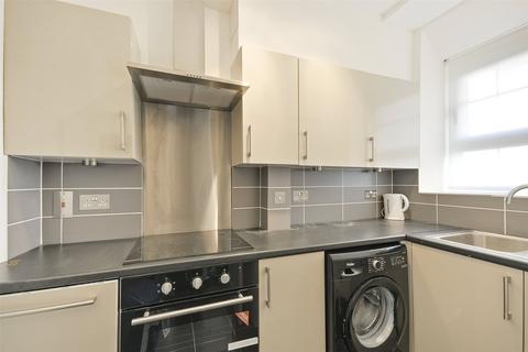 2 bedroom flat to rent, Deloraine House, Tanners Hill, London, SE8