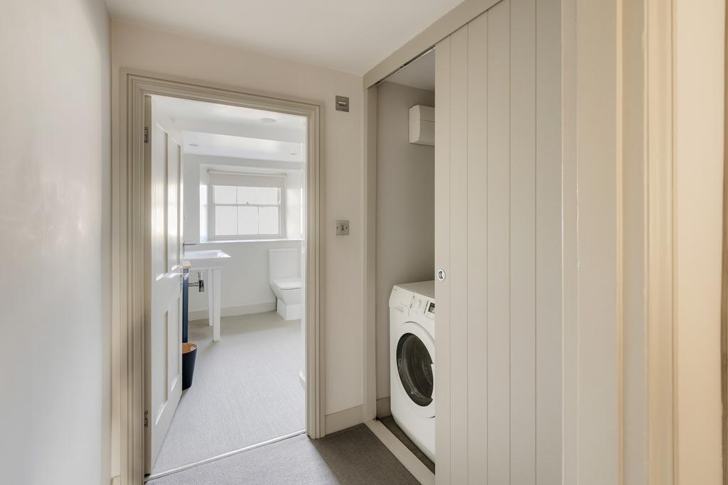 Utility cupboard