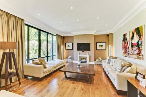 7 bedroom detached house to rent, Spicers Field, Oxshott, Surrey, KT22