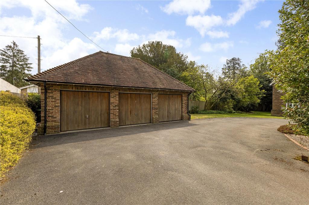 Garage Block