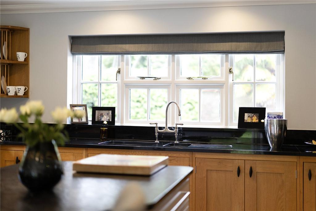Kitchen Feature