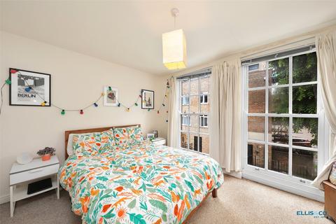 3 bedroom terraced house to rent, Whitehorse Road, London, E1