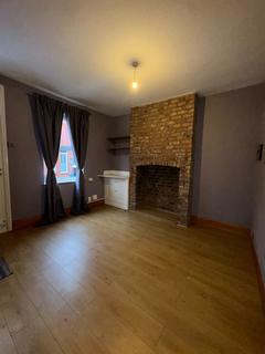 2 bedroom terraced house to rent, Reuben Street, Stockport